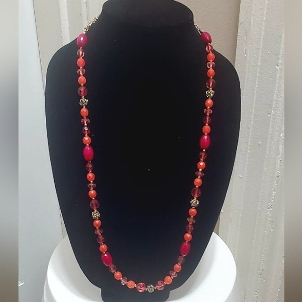 Vintage Red Beaded Crystal Necklace 🌴